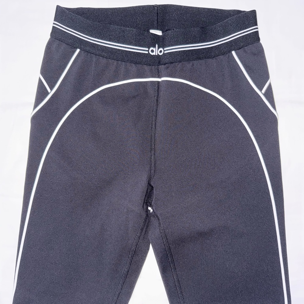 Alo Airbrush Heart Throb Leggings